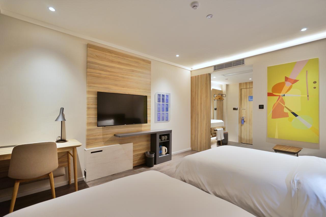 Hanting Premium Hotel Shanghai Hongqiao West Zhongshan Road Exteriör bild