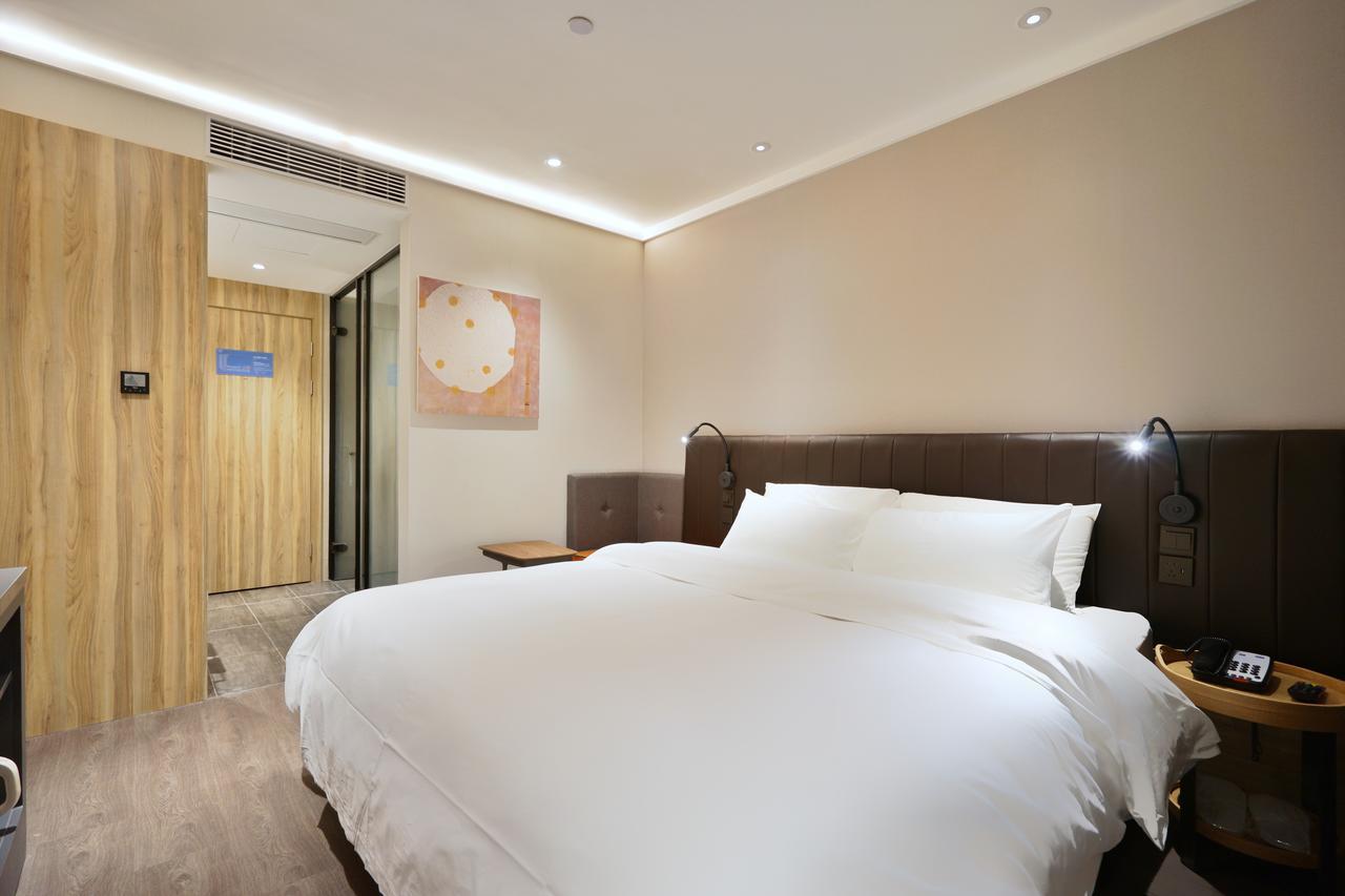 Hanting Premium Hotel Shanghai Hongqiao West Zhongshan Road Exteriör bild