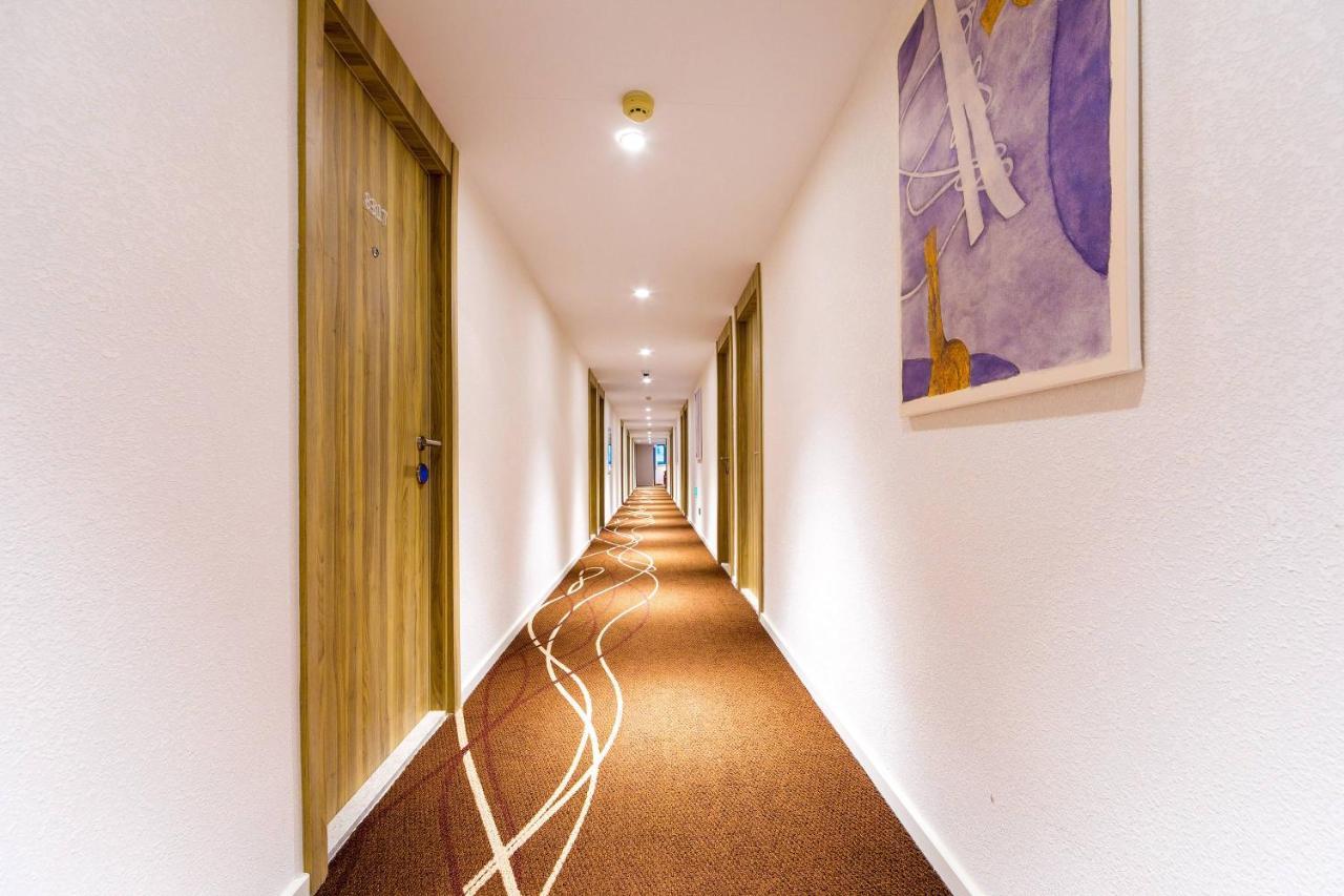 Hanting Premium Hotel Shanghai Hongqiao West Zhongshan Road Exteriör bild
